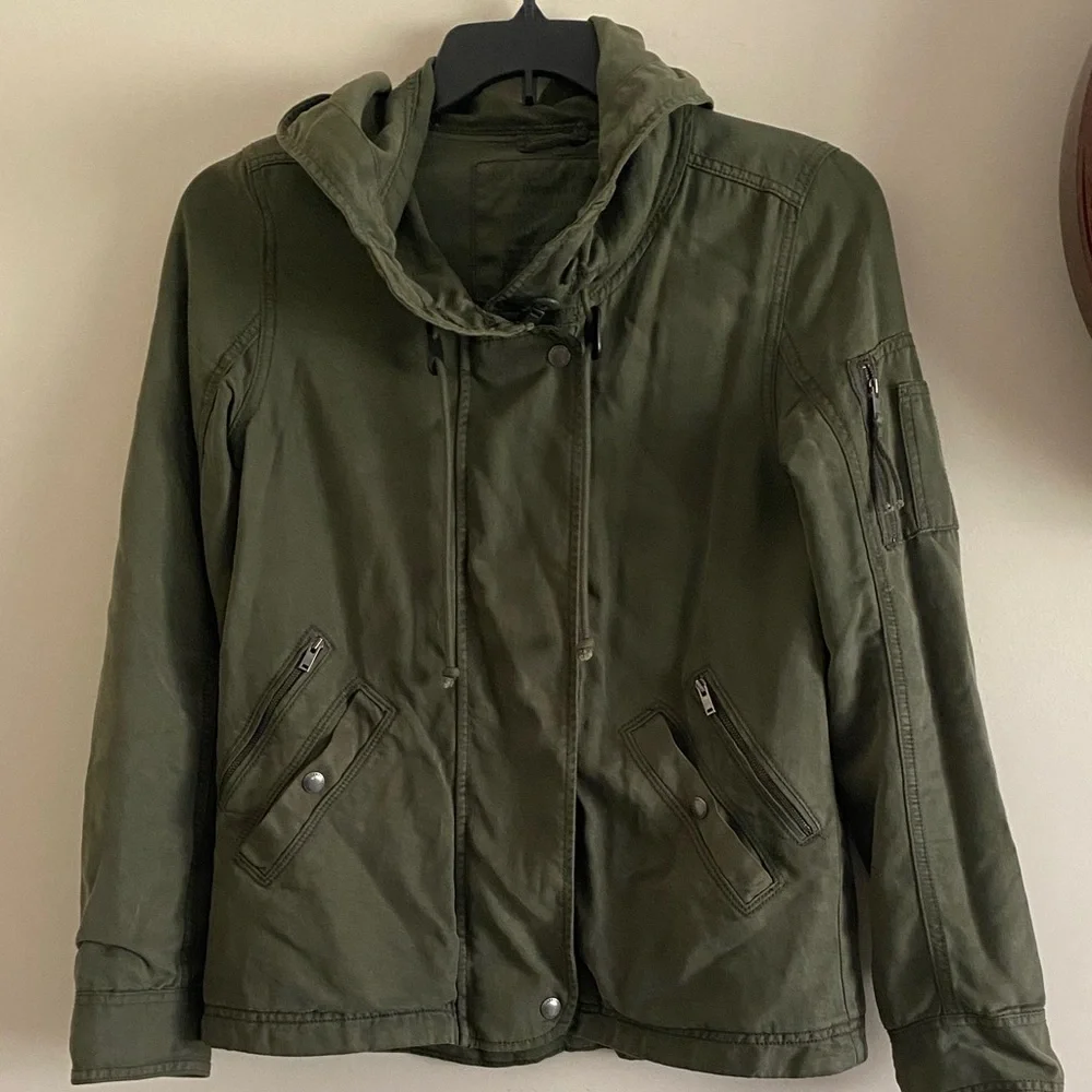 Women’s American Eagle Outfittersutility  Jacket army green coat small